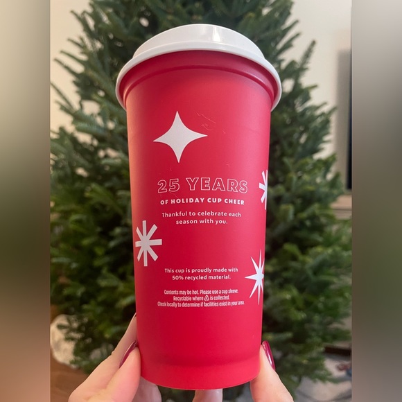 New Starbucks Red Cup 2022 - Picture 2 of 2